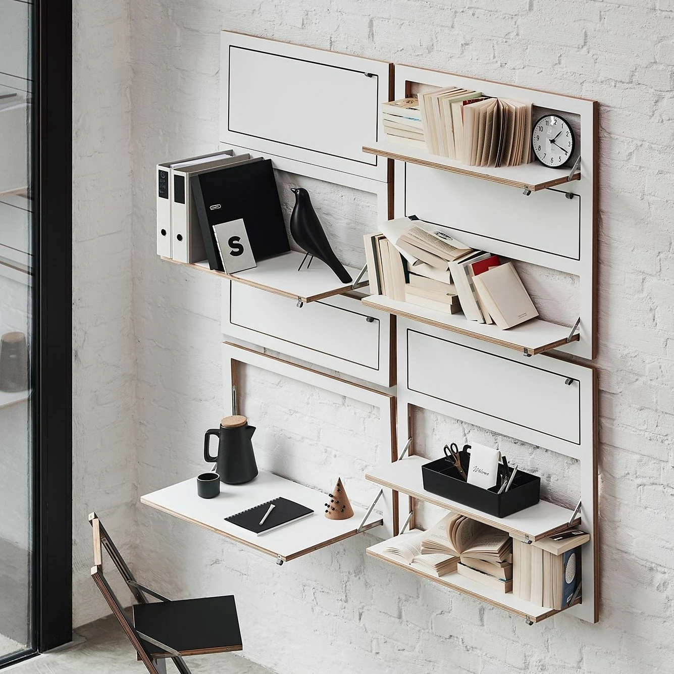 AMBIVALENZ Fläpps Wandregal Klappbar 80x80cm 5 AMBIVALENZ Fläpps Wandregal Klappbar 80x80cm – Bild 3