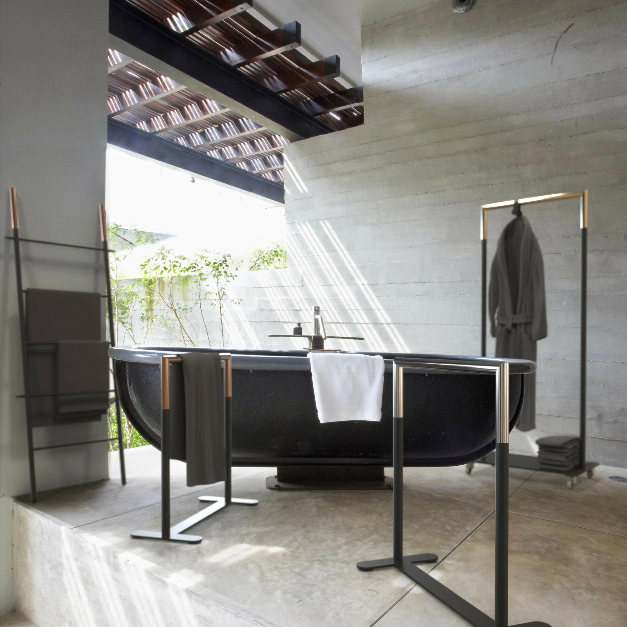 FROST Bukto Kleiderständer 102,8x30x150cm 9 FROST Bukto Kleiderständer 102,8x30x150cm – Bild 7