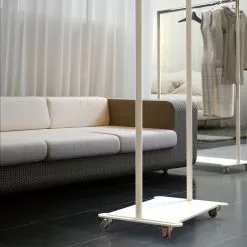 FROST Bukto Kleiderständer Mit Rollen 63,8x45x156cm -Möbel Verkaufsgeschäft FROST Bukto Kleiderstaender mit Rollen 63 8x45x156cm 2000x2000 ID1598523 7a8702a424eb8c4883bb5740cb3ea422