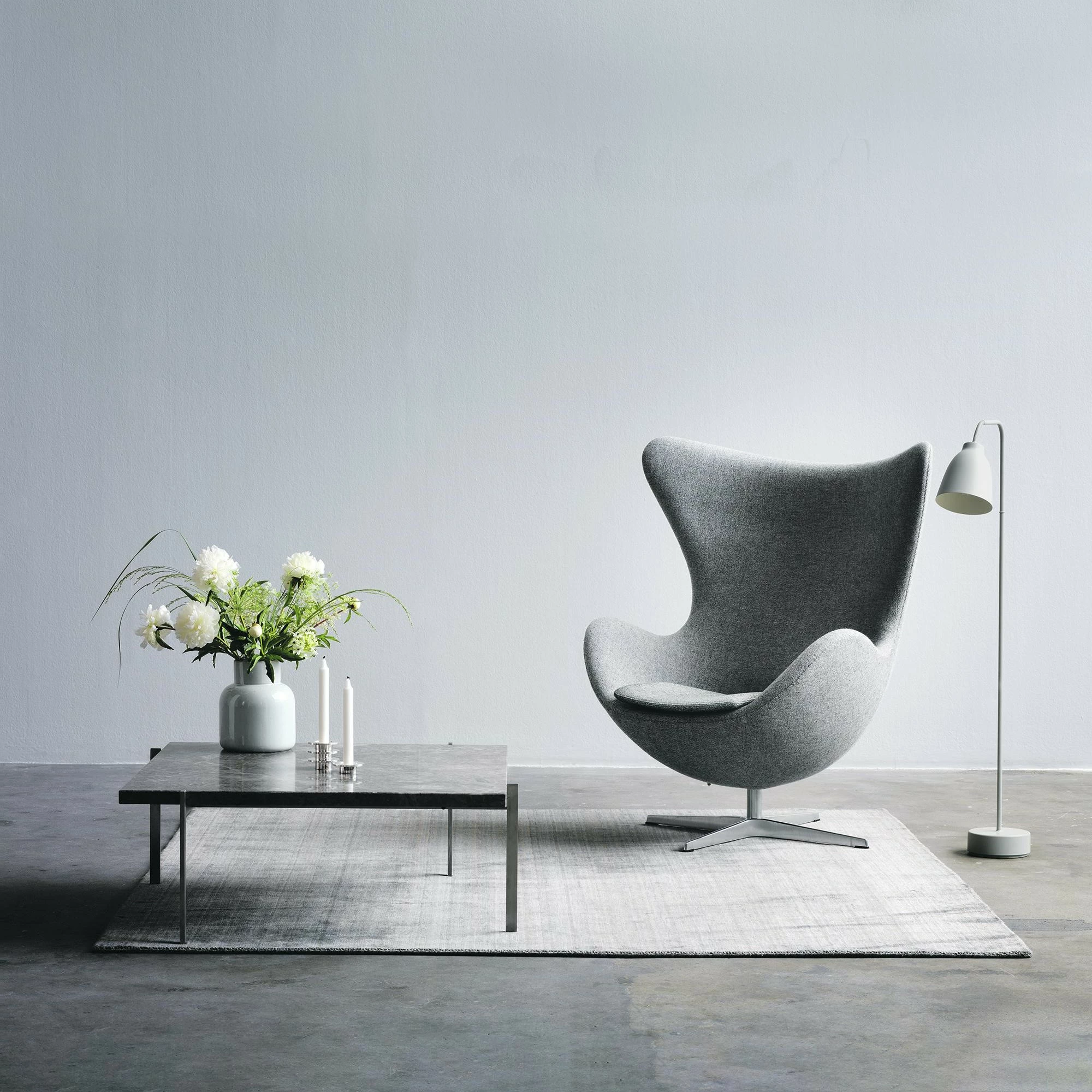 Fritz Hansen Egg/ Das Ei™ Loungesessel Stoff 7 Fritz Hansen Egg/ Das Ei™ Loungesessel Stoff – Bild 5