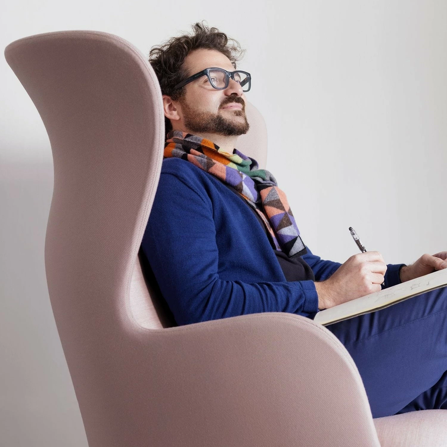 Fritz Hansen Ro™ JH1 Ohrensessel Stoff Füße Aus Aluminium 14 Fritz Hansen Ro™ JH1 Ohrensessel Stoff Füße Aus Aluminium – Bild 12