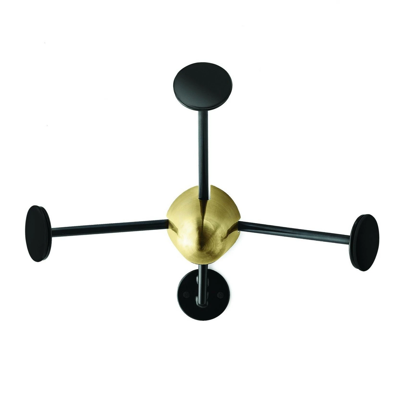 Gubi Matégot Wandgarderobe 3 Gubi Matégot Wandgarderobe