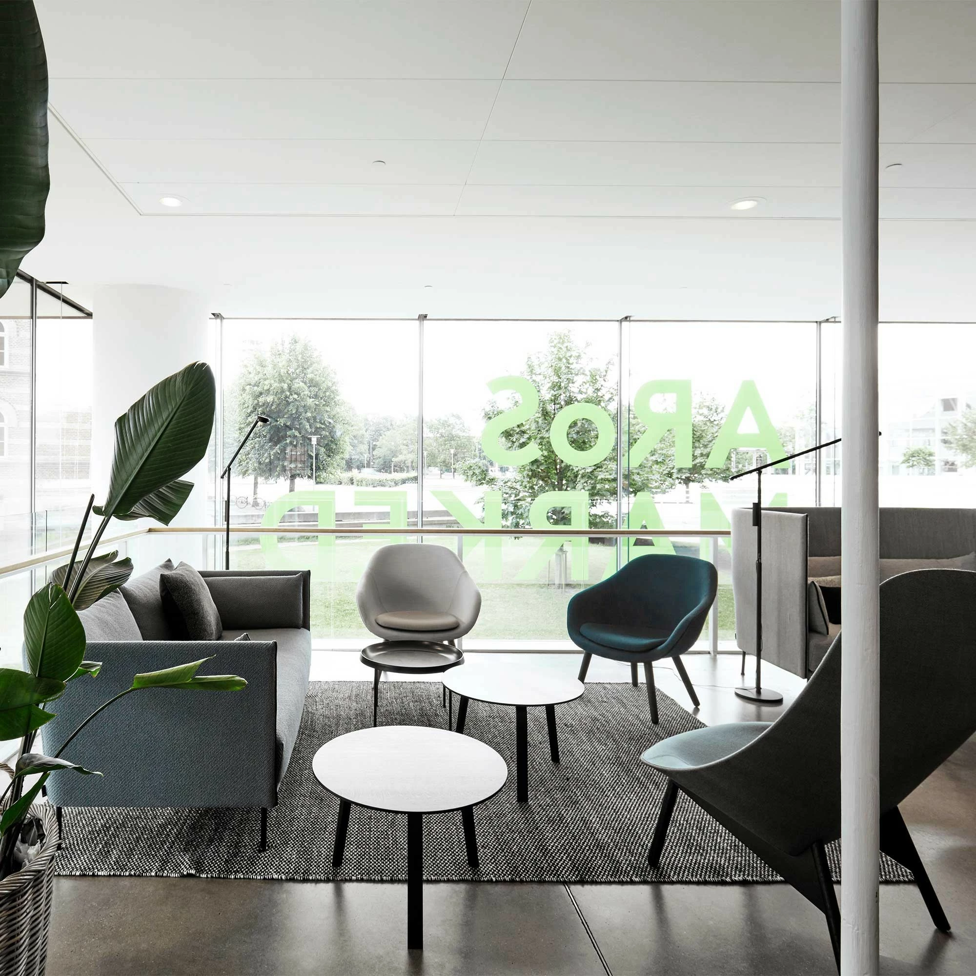 Hay Bella Beistelltisch ØxH 60x39cm 5 Hay Bella Beistelltisch ØxH 60x39cm – Bild 3