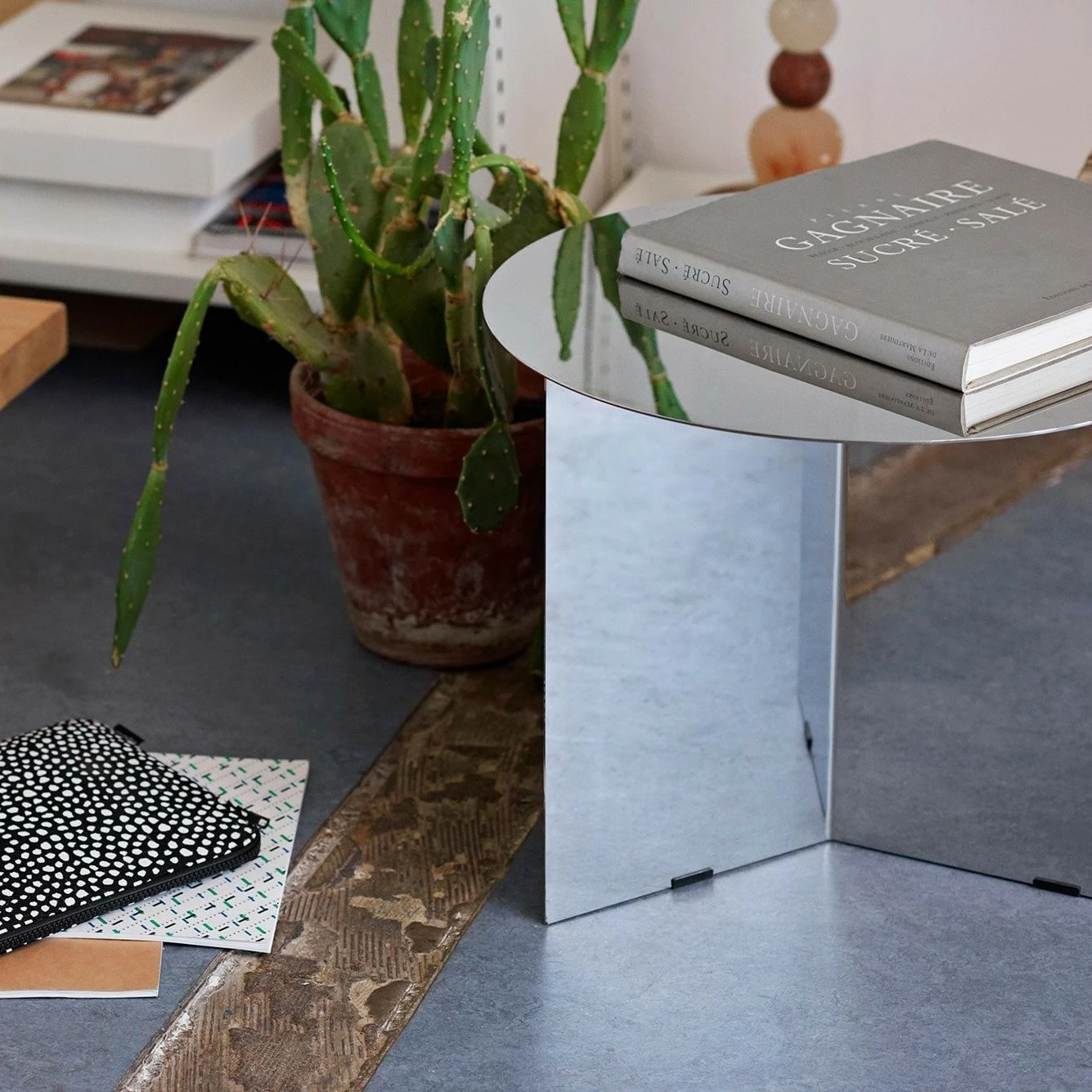 Hay Slit Beistelltisch Rund 4 Hay Slit Beistelltisch Rund – Bild 2