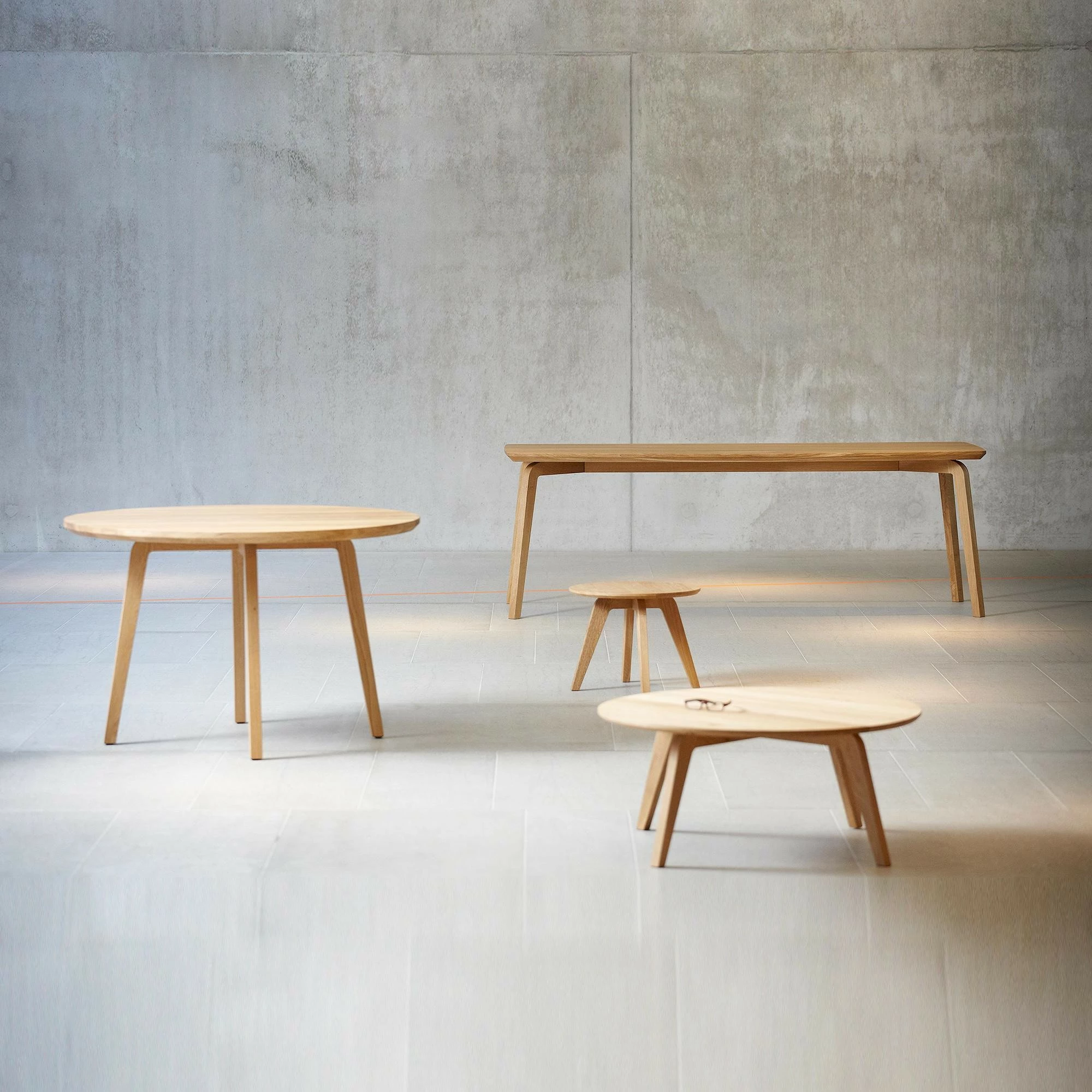 Jan Kurtz Dweller Massivholz-Esstisch 5 Jan Kurtz Dweller Massivholz-Esstisch – Bild 3