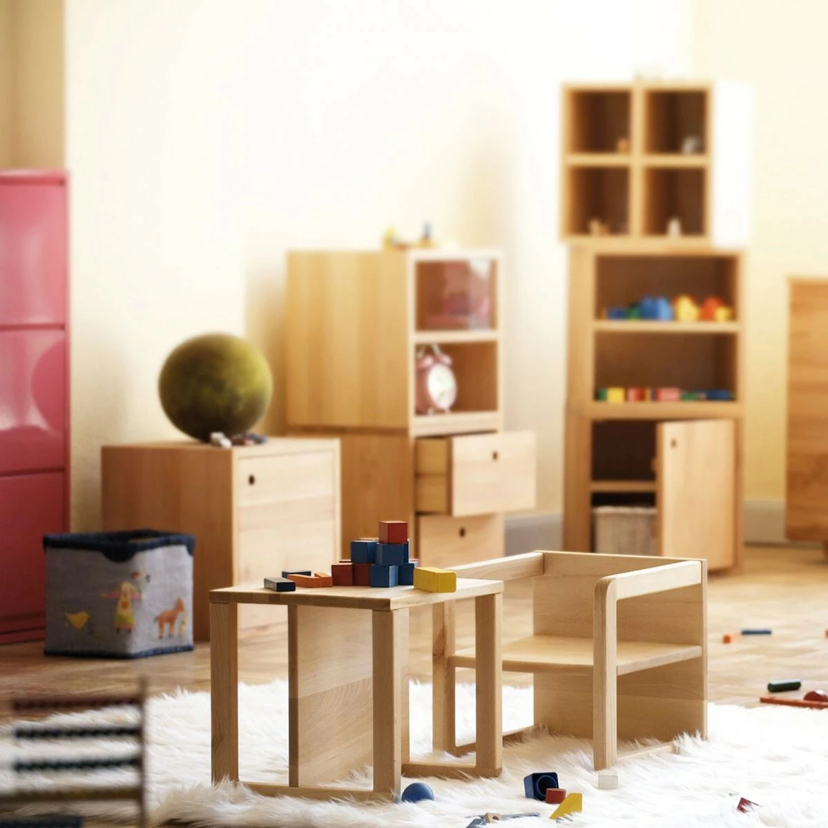 Jan Kurtz Hugo Kindertisch / Kindersessel 4 Jan Kurtz Hugo Kindertisch / Kindersessel – Bild 2