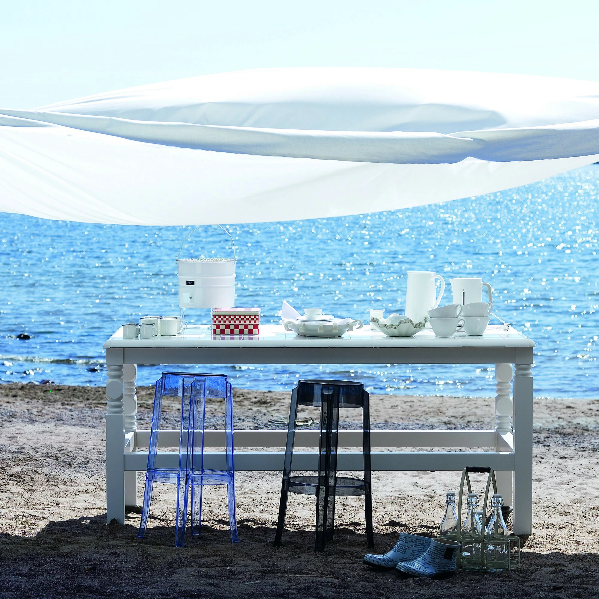 Kartell Charles Ghost Hocker 75cm 4 Kartell Charles Ghost Hocker 75cm – Bild 2