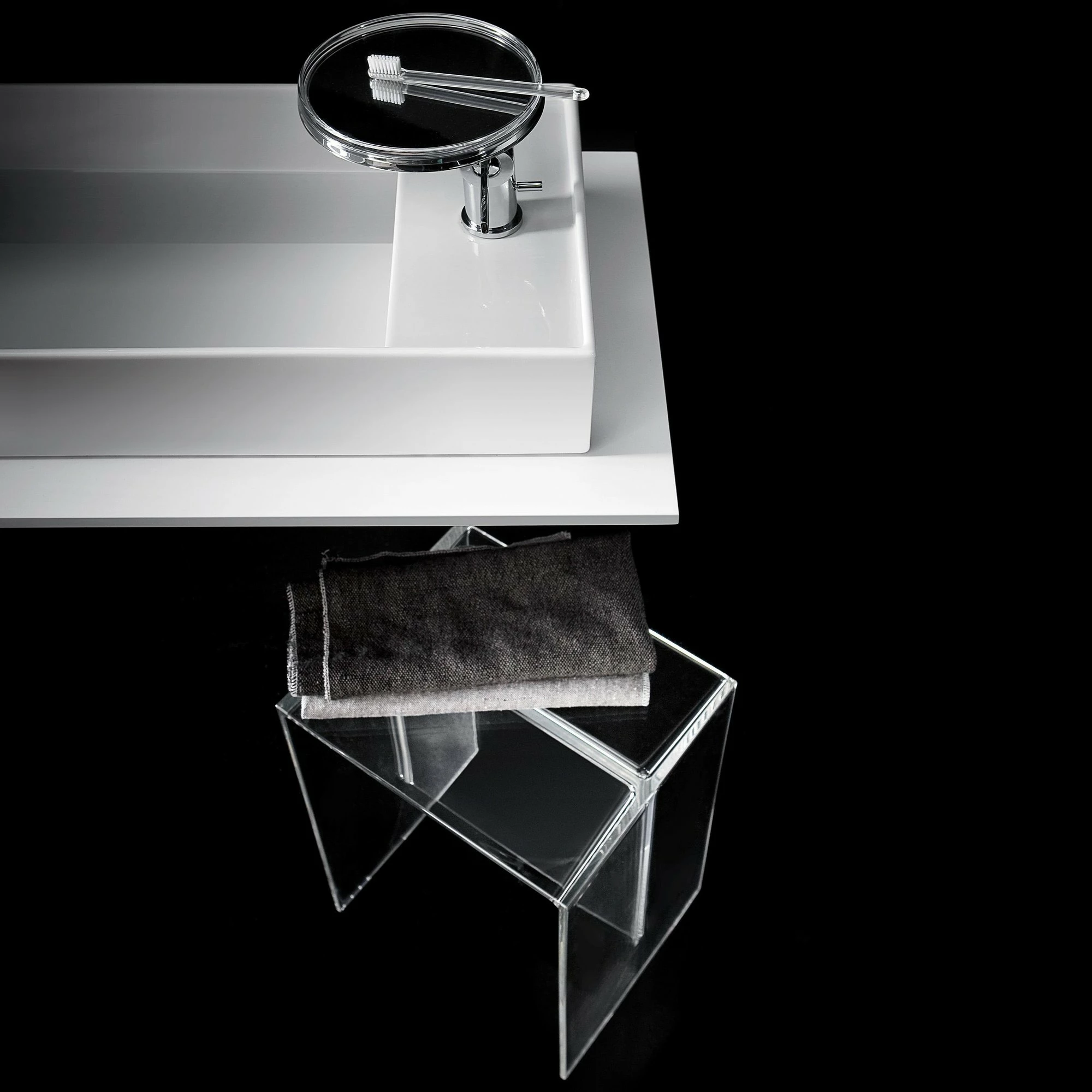 Kartell Laufen Max-Beam Hocker/Beistelltisch 11 Kartell Laufen Max-Beam Hocker/Beistelltisch – Bild 9