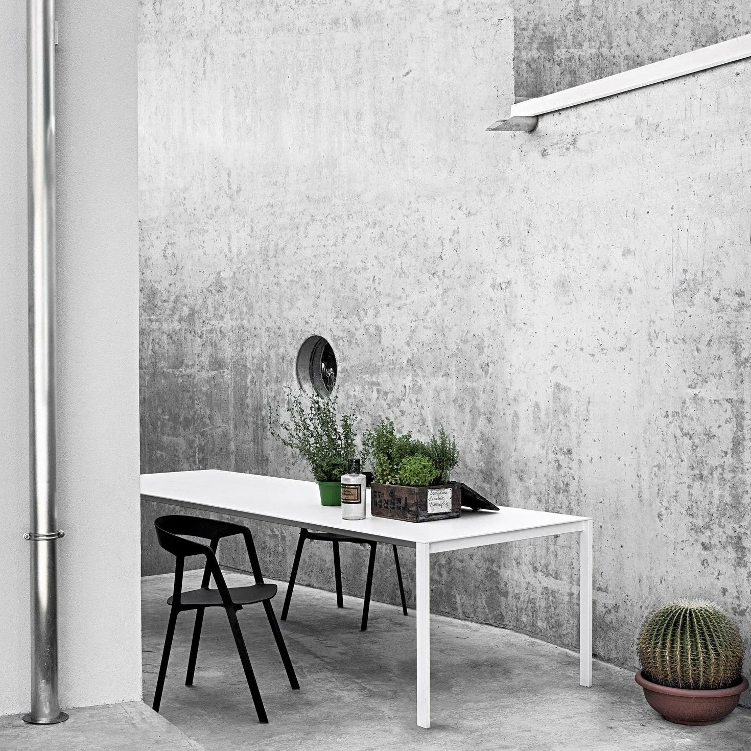 Kristalia Thin-K Aluminium Tisch Ausziehbar 6 Kristalia Thin-K Aluminium Tisch Ausziehbar – Bild 4