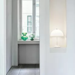 Louis Poulsen Panthella Mini LED Tischleuchte -Möbel Verkaufsgeschäft Louis Poulsen Panthella Mini LED Tischleuchte 1000x1000 ID1946009 b9b36697da871b506674dcd1beeb0109