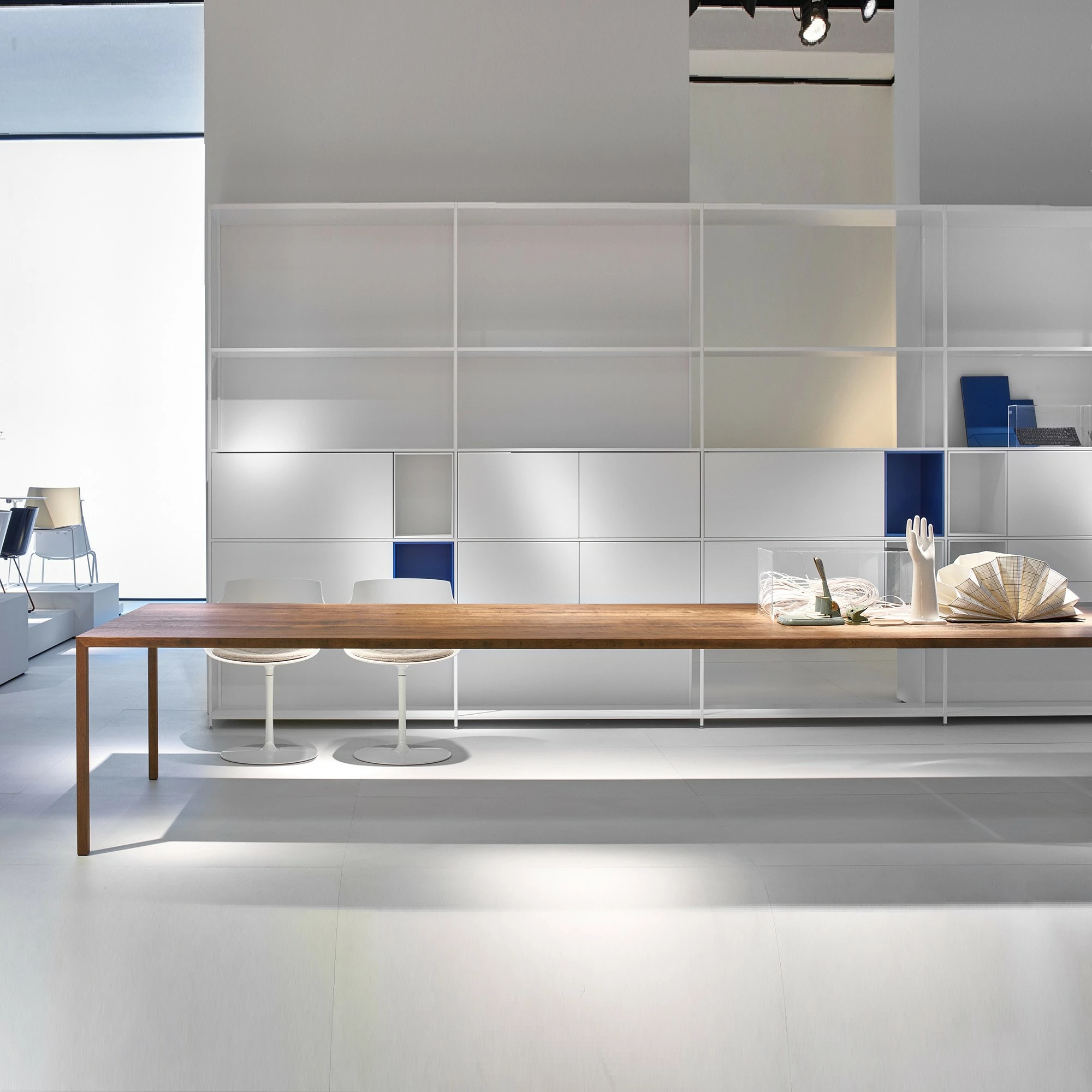 MDF Italia Tense Material Esstisch Holz H 73cm 11 MDF Italia Tense Material Esstisch Holz H 73cm – Bild 9