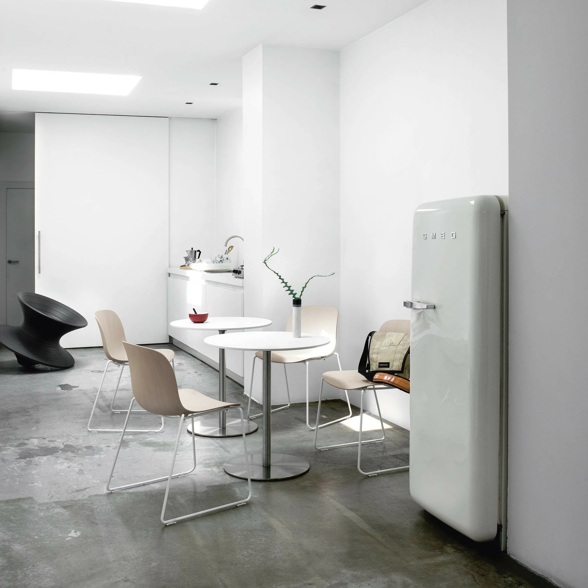 Magis Passe Partout Bistrotisch Rund 4 Magis Passe Partout Bistrotisch Rund – Bild 2