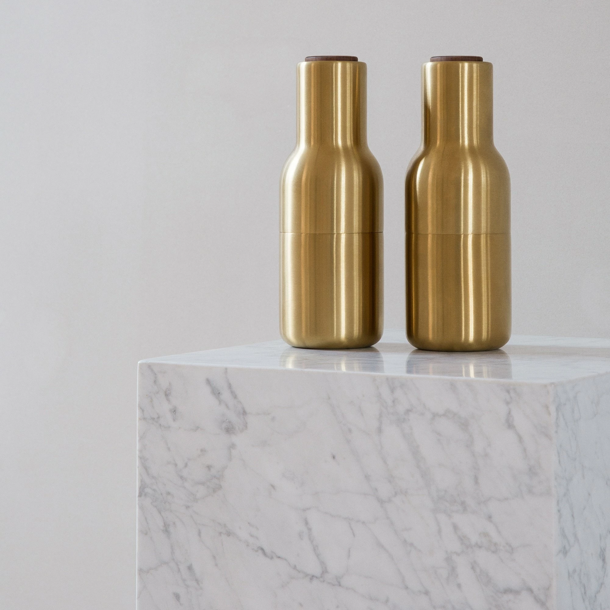 Menu Bottle Grinder Mühle 2er Set Messing 5 Menu Bottle Grinder Mühle 2er Set Messing – Bild 3