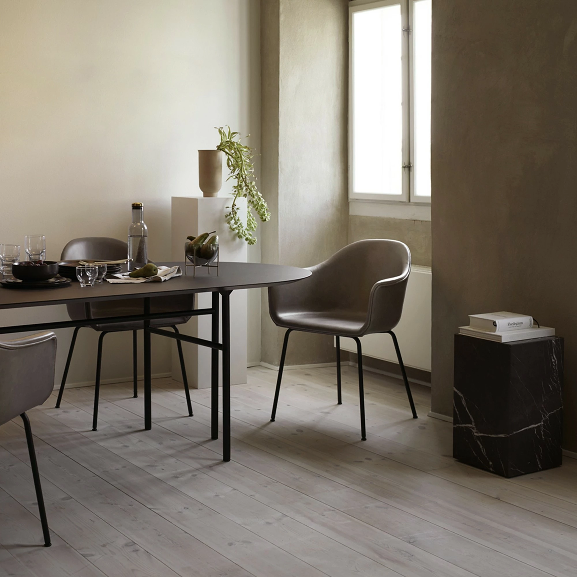 Menu Snaregade Esstisch Oval 4 Menu Snaregade Esstisch Oval – Bild 2