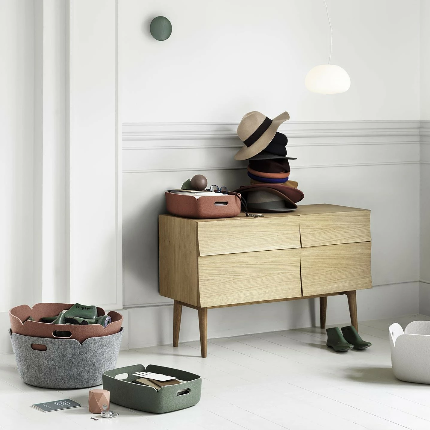 Muuto Reflect Sideboard Klein 4 Muuto Reflect Sideboard Klein – Bild 2