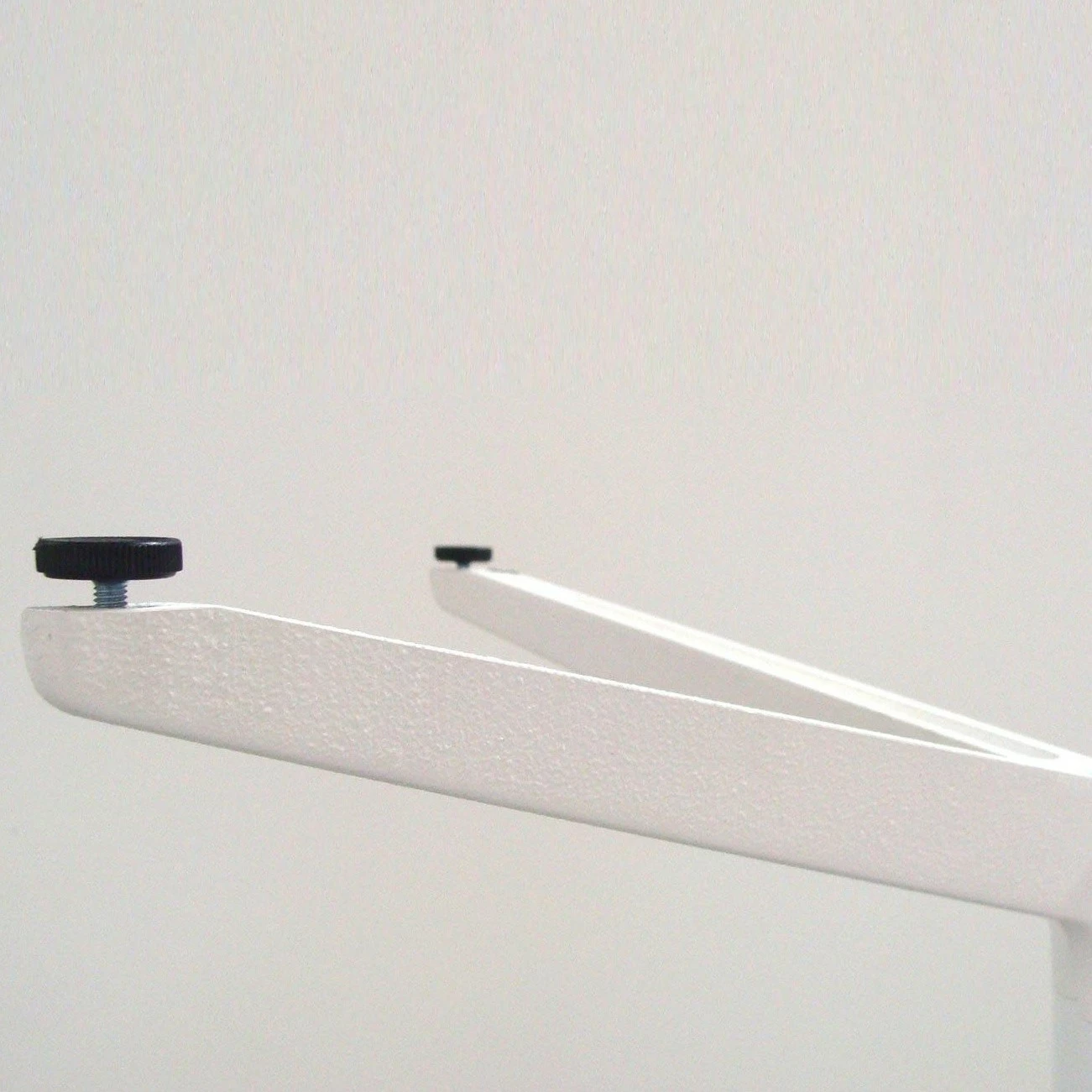 Plank Mister X Bistrotisch Ø 70cm 6 Plank Mister X Bistrotisch Ø 70cm – Bild 4