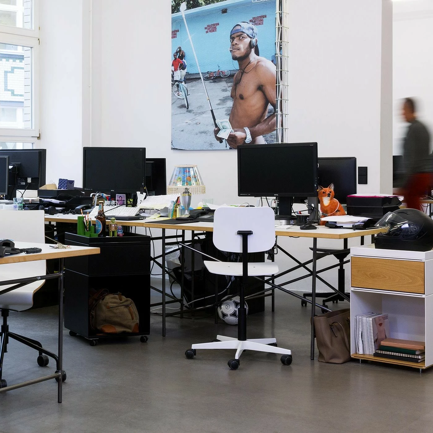 Richard Lampert Eiermann 1 Tisch 90x200cm Gestell Exzentrisch 4 Richard Lampert Eiermann 1 Tisch 90x200cm Gestell Exzentrisch – Bild 2