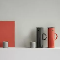 Stelton EM77 Isolierkanne 1L -Möbel Verkaufsgeschäft Stelton EM77 Isolierkanne 1L 2000x2000 ID1949284 a56d129222b230657fc5a430b0cb29ed