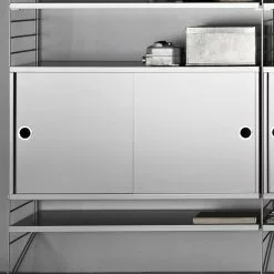 String System Hängeschrank Mit Schiebetüren Tiefe 30cm -Möbel Verkaufsgeschäft String String System Haengeschrank mit Schiebetueren Tiefe 30cm 823x823 ID213742 d917d7eaff062f3c522a50061b8135a0