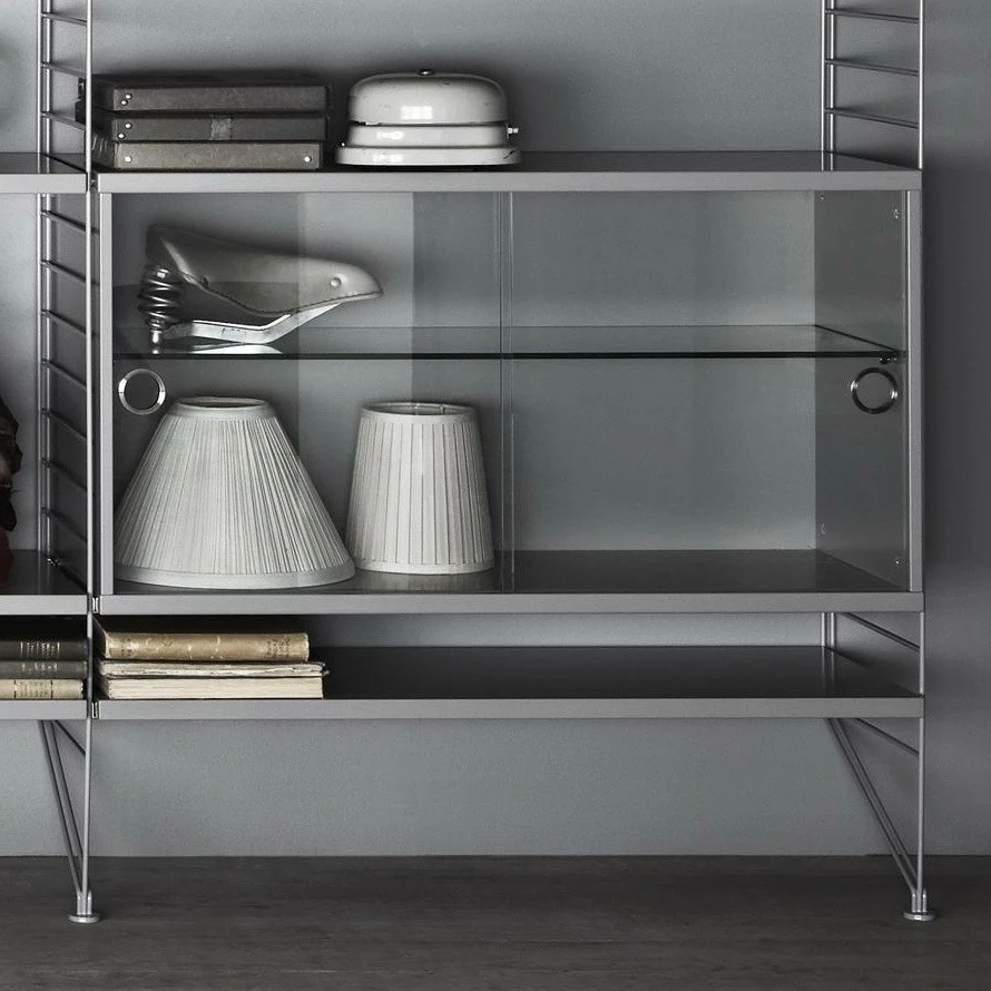 String System Vitrinenschrank Mit Schiebtüren 6 String System Vitrinenschrank Mit Schiebtüren – Bild 4