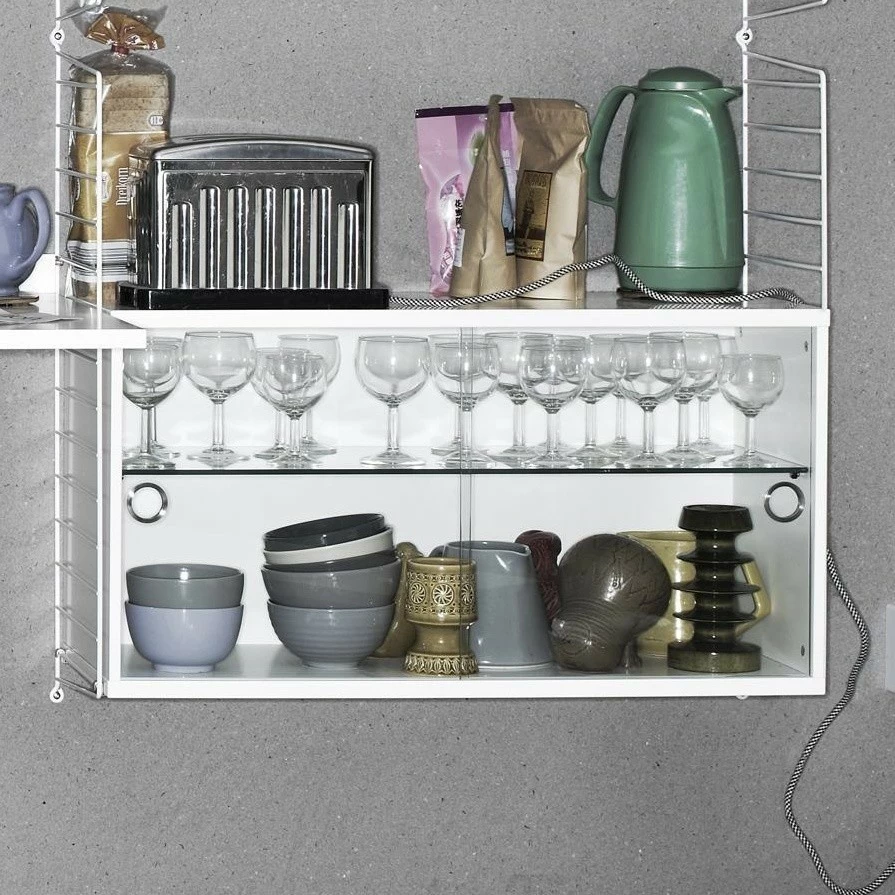 String System Vitrinenschrank Mit Schiebtüren 5 String System Vitrinenschrank Mit Schiebtüren – Bild 3