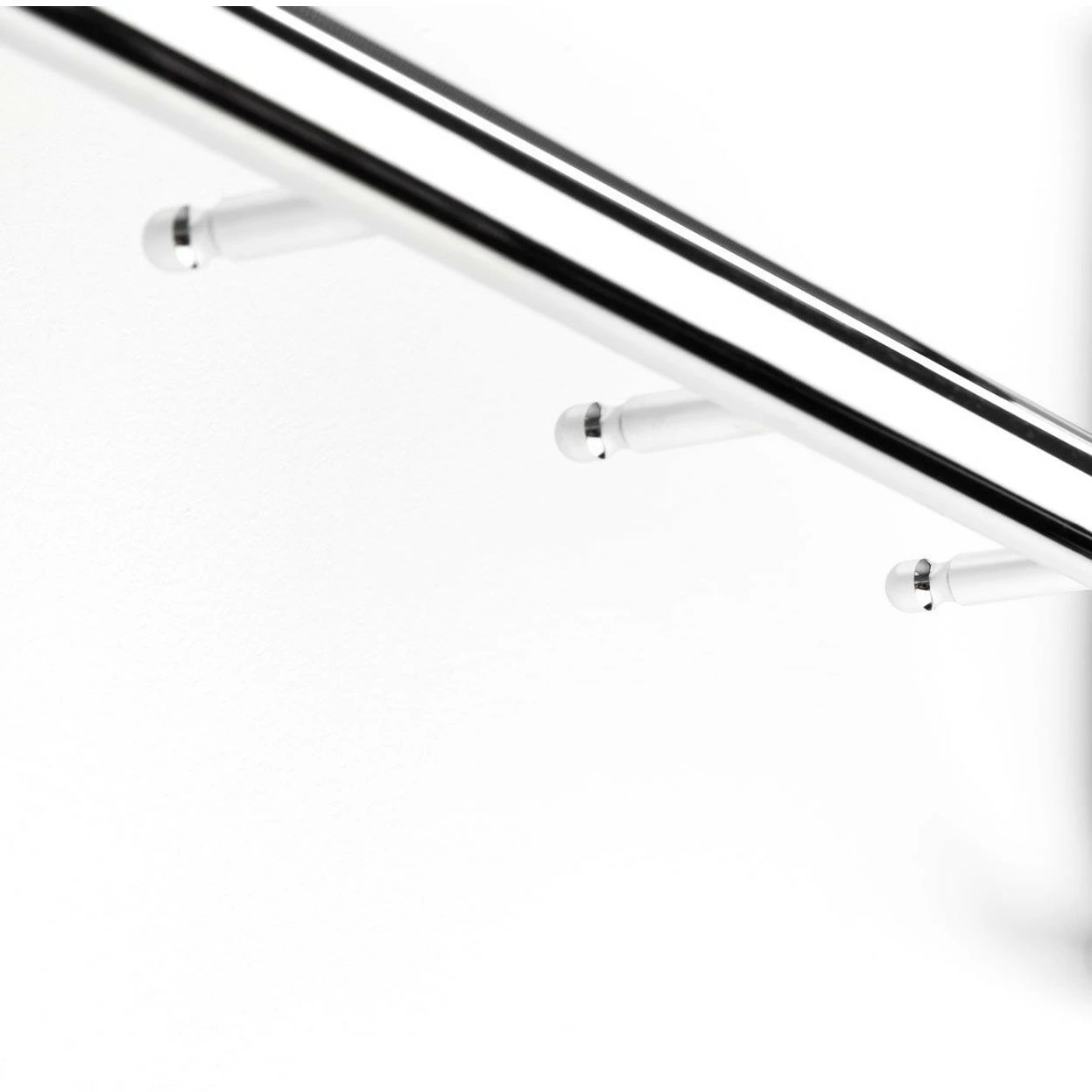 Thonet S 1520 Wandgarderobe 5 Thonet S 1520 Wandgarderobe – Bild 3