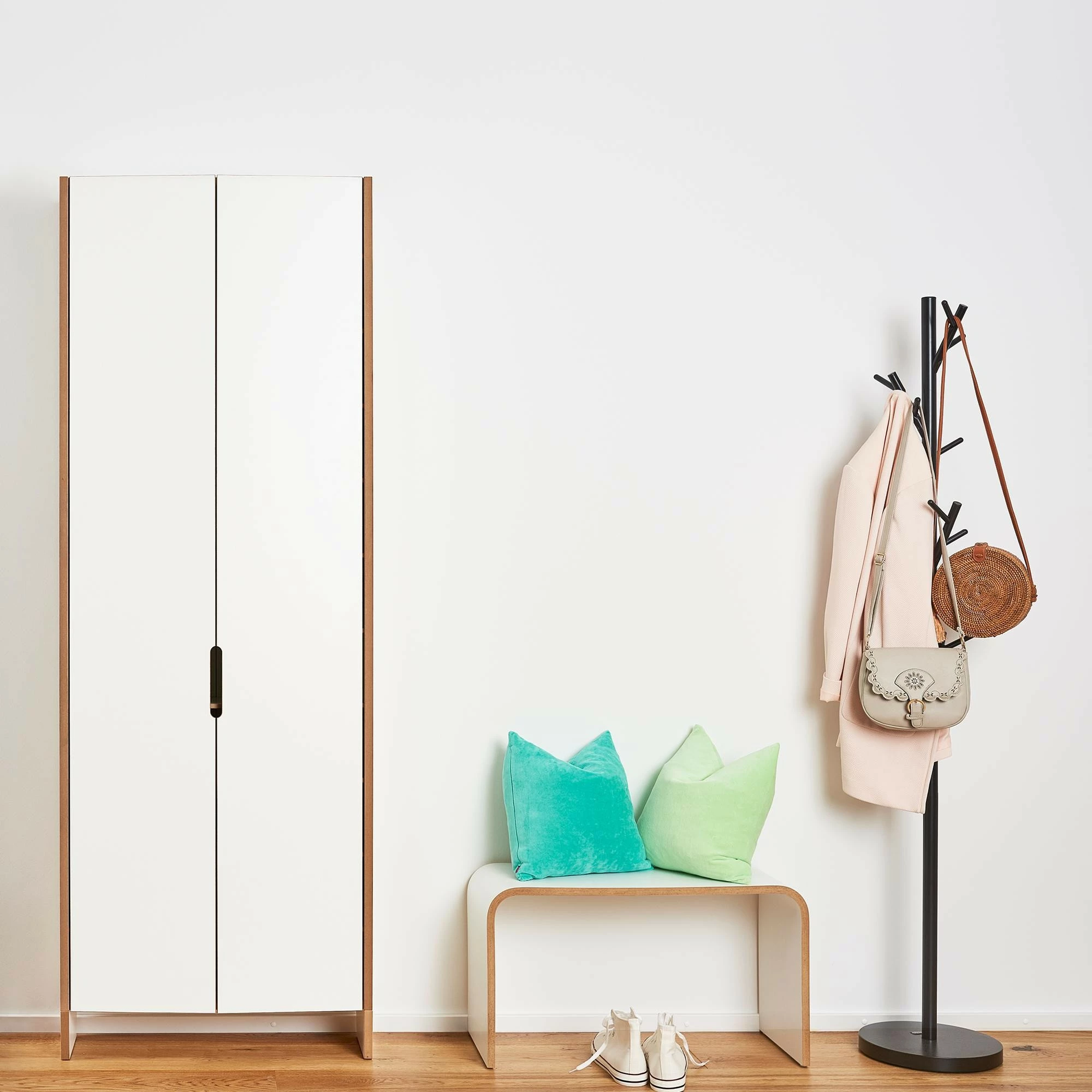 Tojo Flachmann Schrank/Schuhschrank 8 Tojo Flachmann Schrank/Schuhschrank – Bild 6