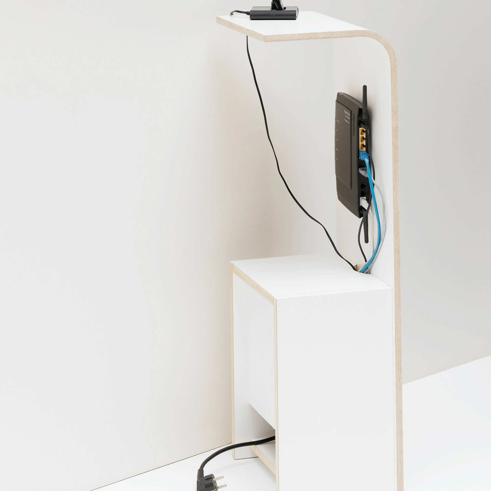 Tojo Fon Konsolentisch Mit Kabelablage 7 Tojo Fon Konsolentisch Mit Kabelablage – Bild 5