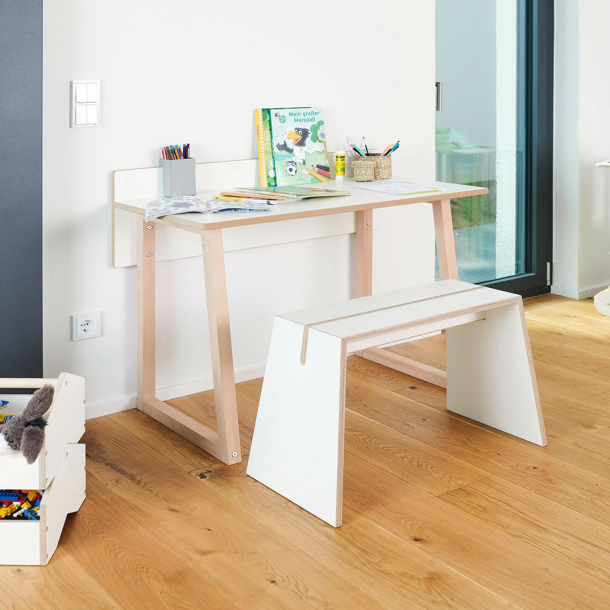 Tojo Stubenhocker Kinderbank/ Hocker 4 Tojo Stubenhocker Kinderbank/ Hocker – Bild 2