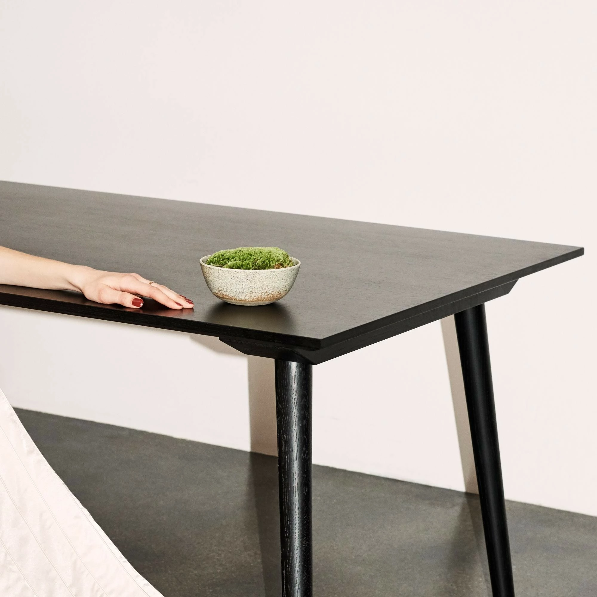 &Tradition In Between SK5 Esstisch 9 &Tradition In Between SK5 Esstisch – Bild 7