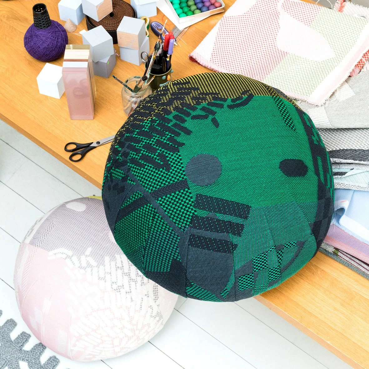 Vitra Bovist Hocker/Pouf 8 Vitra Bovist Hocker/Pouf – Bild 6