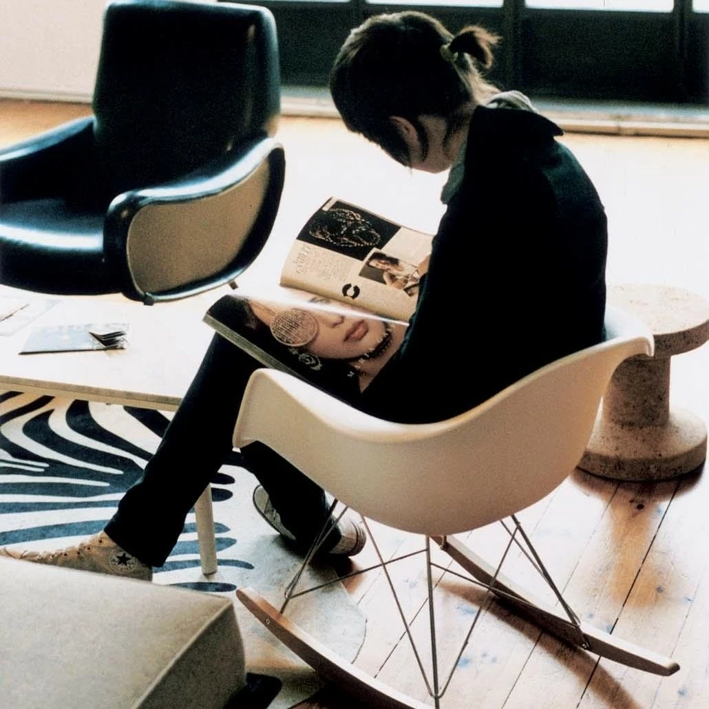 Vitra Eames Plastic Armchair RAR Schaukelstuhl Verchromt 11 Vitra Eames Plastic Armchair RAR Schaukelstuhl Verchromt – Bild 9