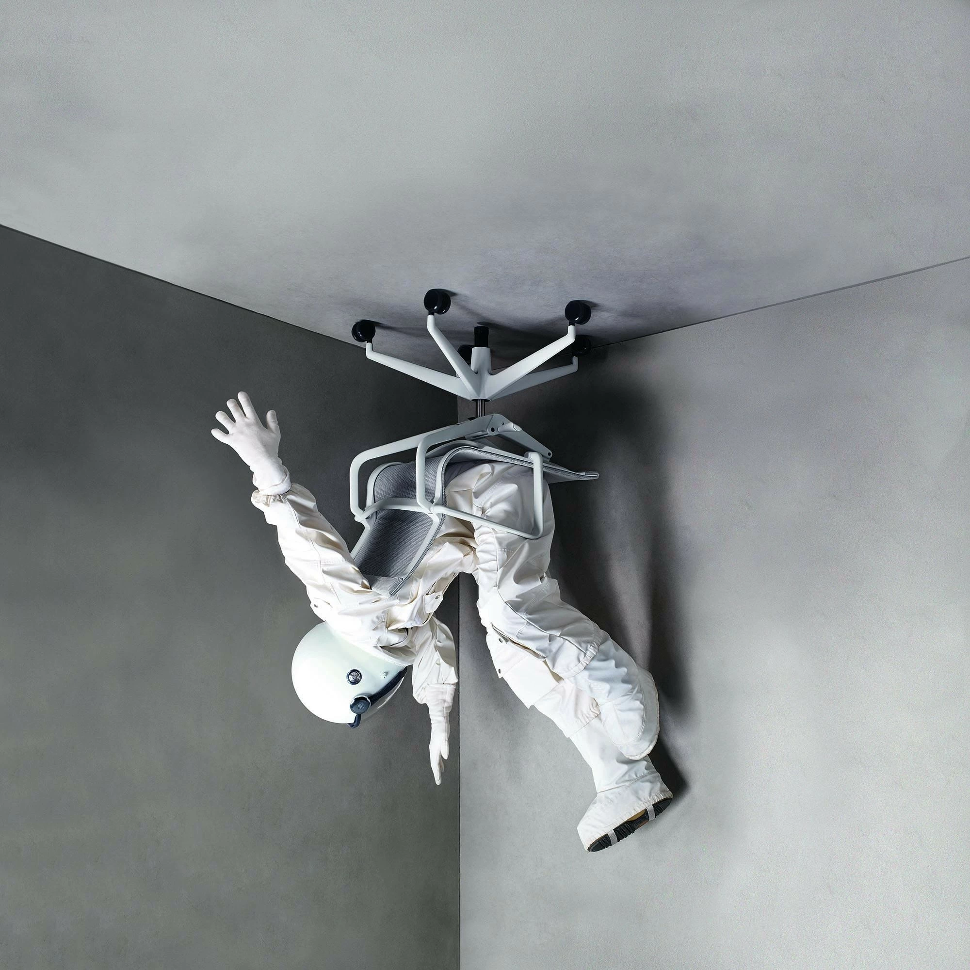 Vitra Physix Bürostuhl Gestell Soft Grey 7 Vitra Physix Bürostuhl Gestell Soft Grey – Bild 5