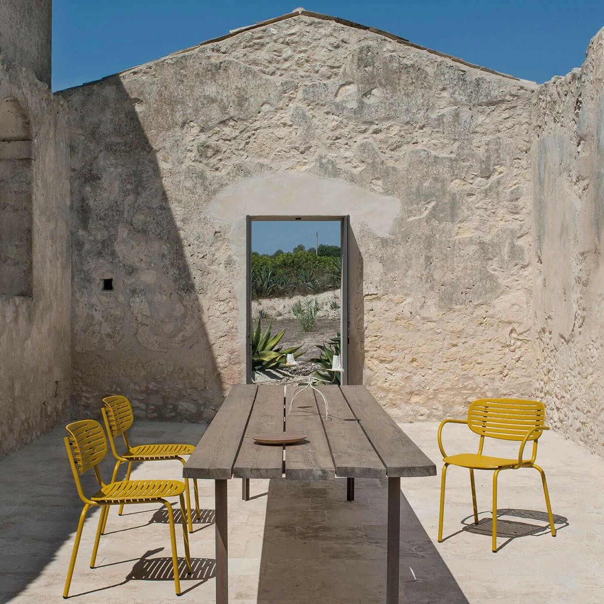 EMU Mom Gartenarmlehnstuhl 4 EMU Mom Gartenarmlehnstuhl – Bild 2