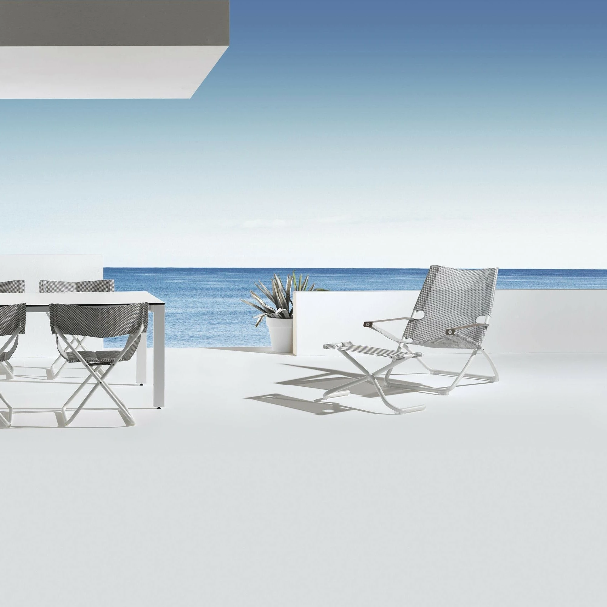 EMU Snooze Garten Fußhocker 5 EMU Snooze Garten Fußhocker – Bild 3