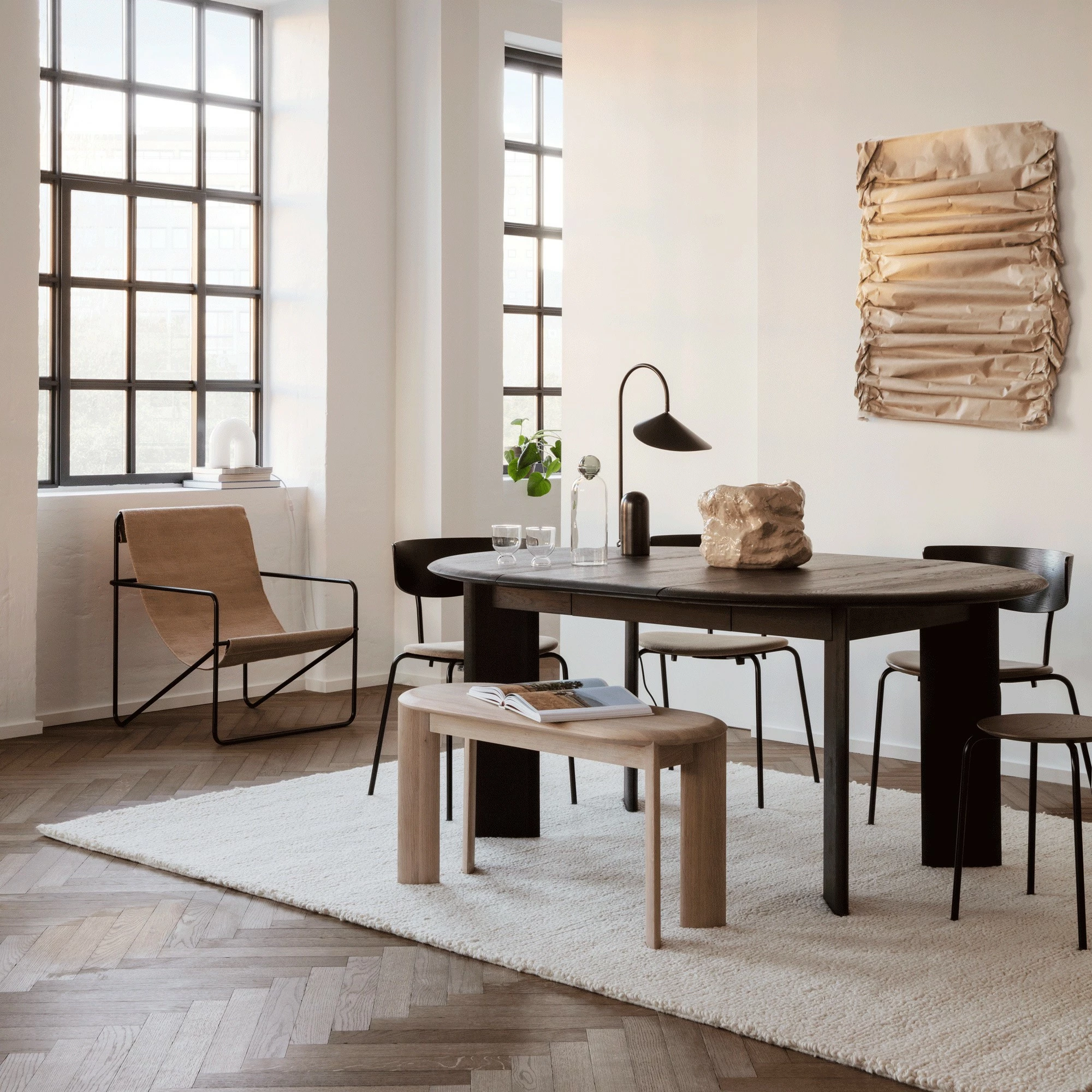 Ferm LIVING Desert Loungestuhl Gestell Schwarz 4 Ferm LIVING Desert Loungestuhl Gestell Schwarz – Bild 2