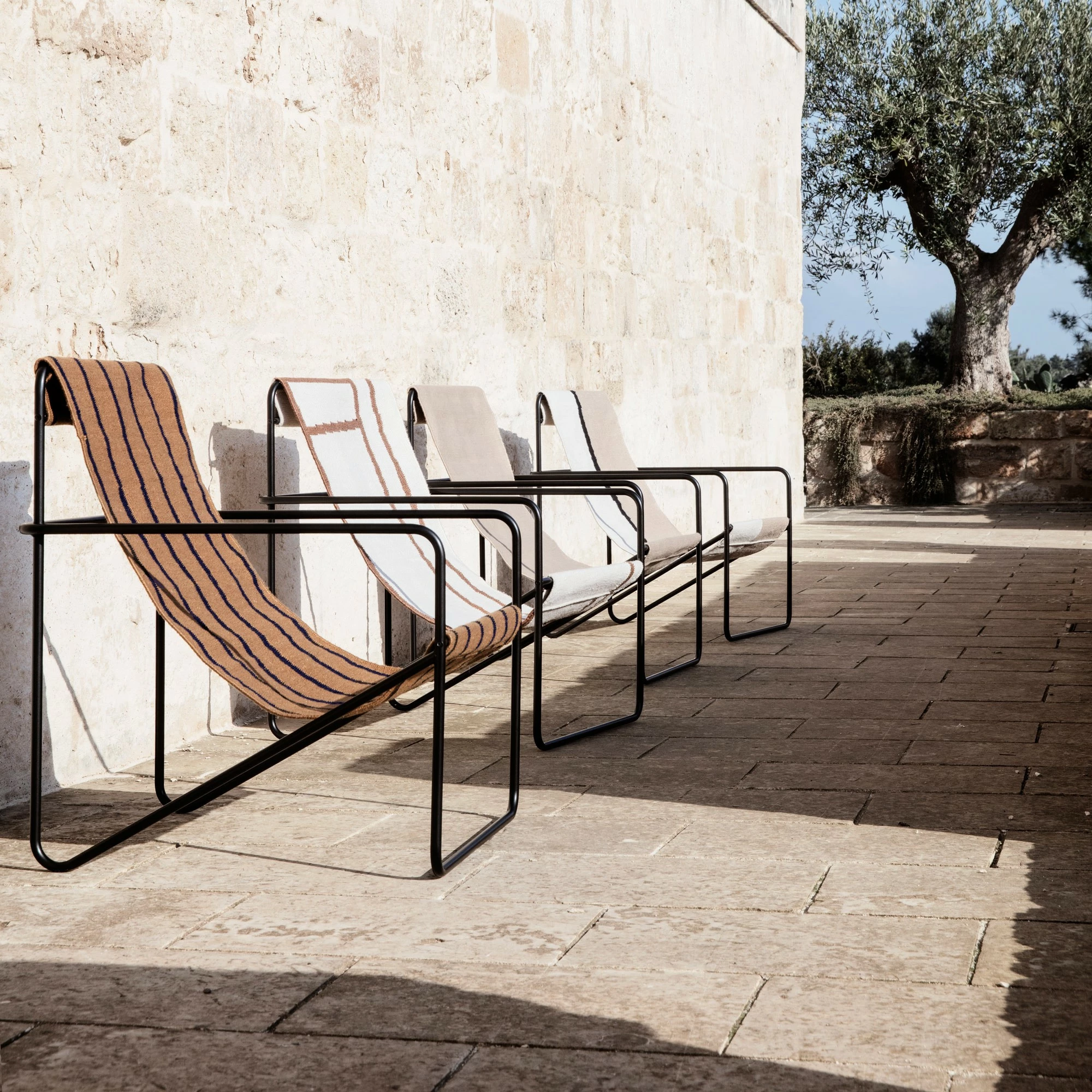 Ferm LIVING Desert Loungestuhl Gestell Schwarz 14 Ferm LIVING Desert Loungestuhl Gestell Schwarz – Bild 12